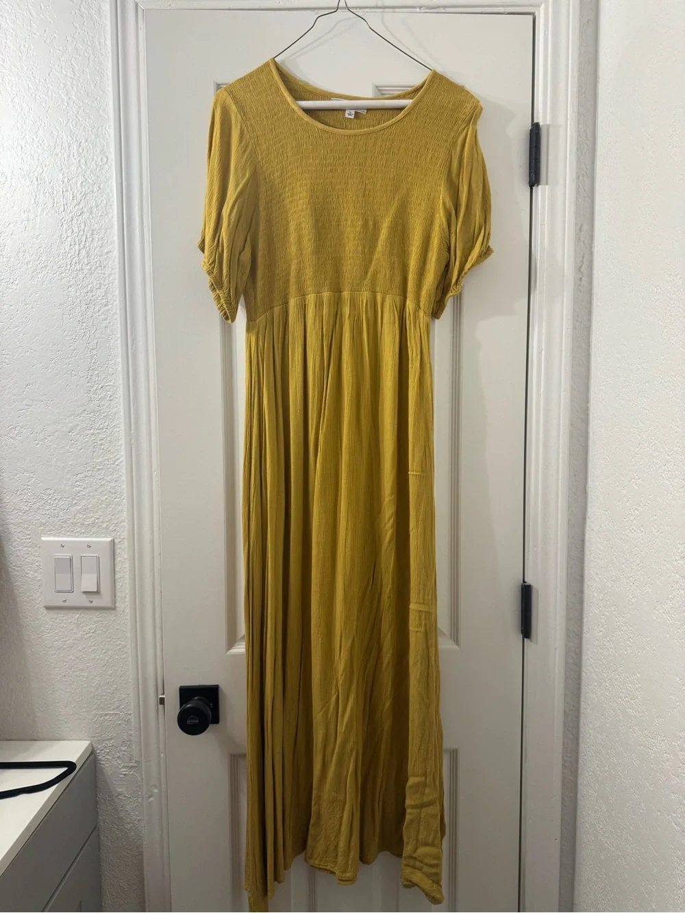 Women's Mustard Yellow Maxi Dress - Short Sleeve Flowy Style